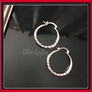 NEW SILVER TEXTURED ROUND BEVELED HOOP EARRINGS